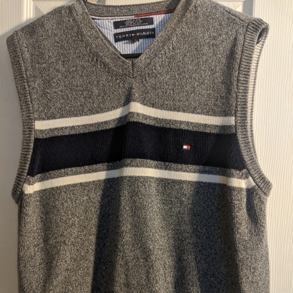 TOMMY HILFIGER sweater vest - Picture 1 of 3